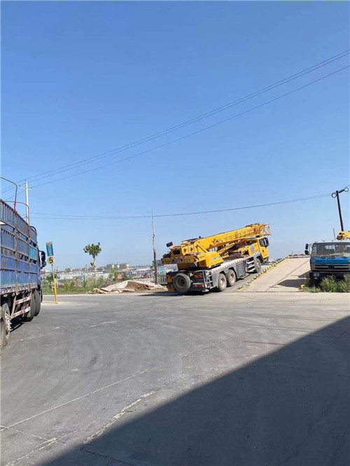 西华县25吨吊车的租赁价格大概是多少？