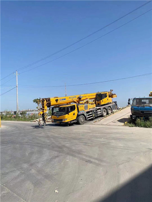 西华县吊车作业时，可能会产生哪些额外收费项目？