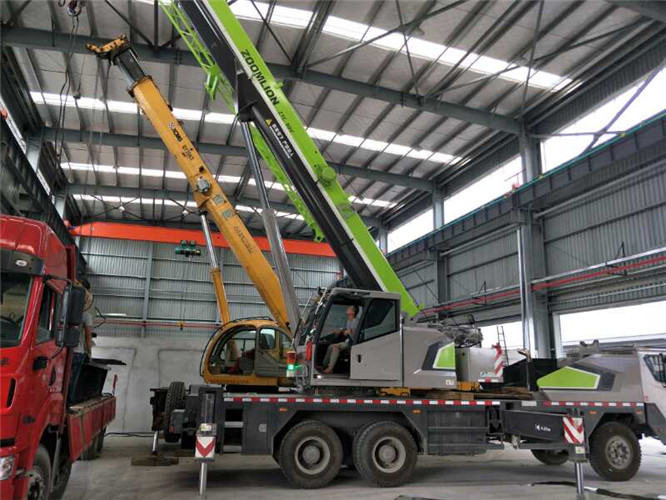 西华县高空车出租需要注意哪些安全事项？